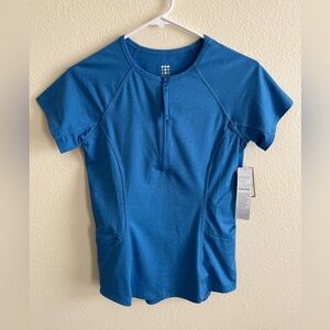 Women’s Title Nine blue short sleeve rashguard NWT